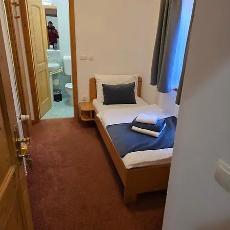 Rakov Skocjan Hotel 3*