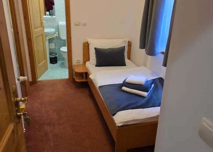 Rakov Skocjan Hotel 3*